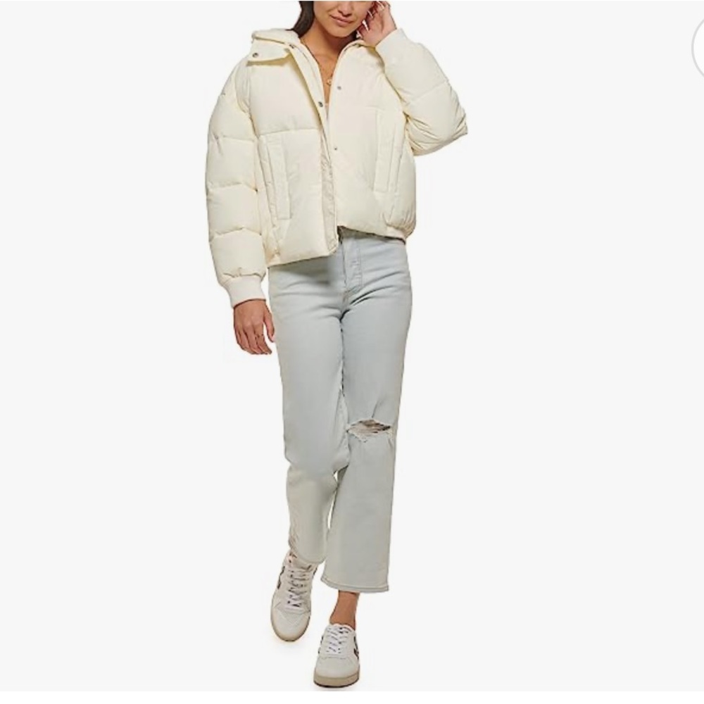 Levi's Women's Cinch Waist Puffer Jacket (never used)
